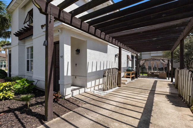 Building Photo - 97 Mantero Way
