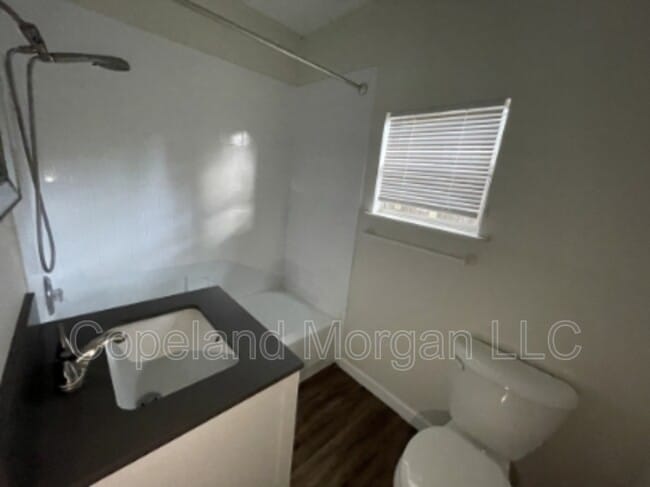 Building Photo - 829 5th St N