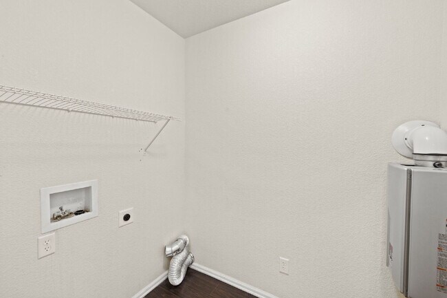 Building Photo - 2217 Inspiration Ln