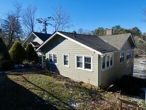 Building Photo - 1920s Craftsman Bungalow in Norwood Park -...