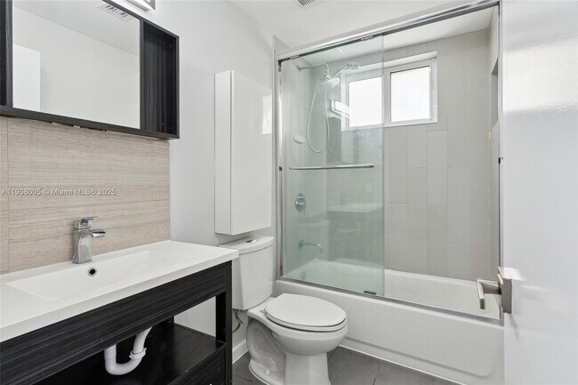 Building Photo - 8501 Hawthorne Ave