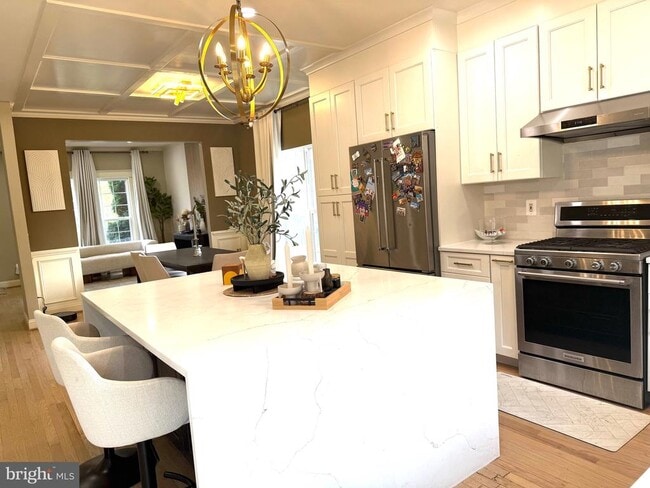 Building Photo - 21201 Sundial Ct