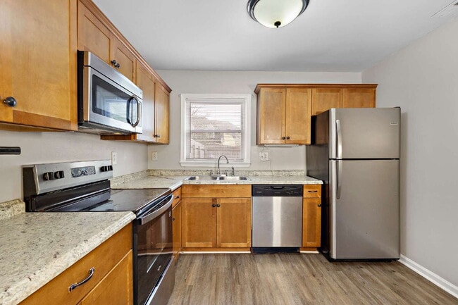 Building Photo - Western Branch Townhouse