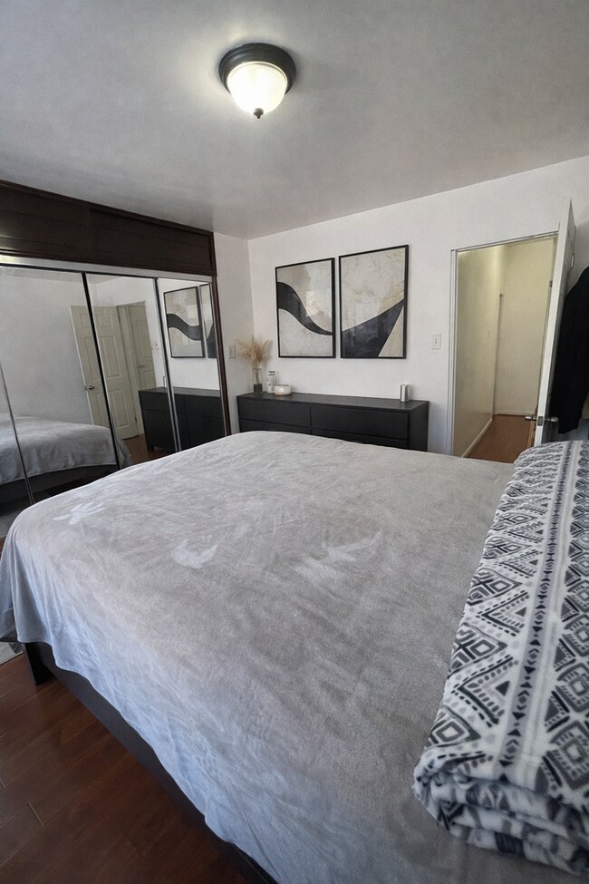 Building Photo - Beautiful 3 Bedroom House Available Near Jefferson Hospital