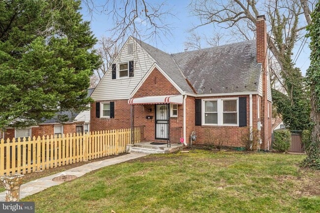 Building Photo - 3409 Southern Ave SE