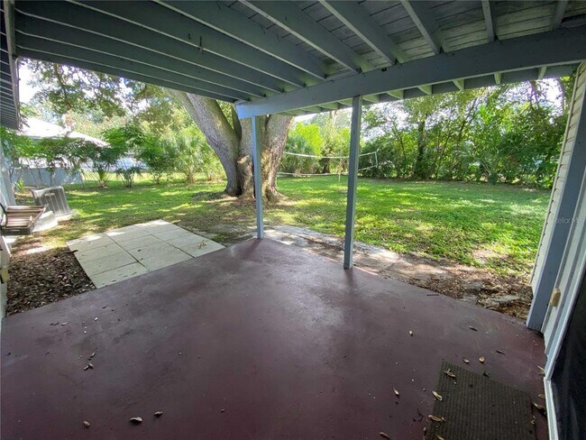 Building Photo - 2606 Aloma Ave