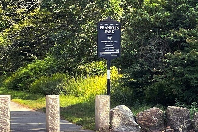 Building Photo - 40 Gartland St