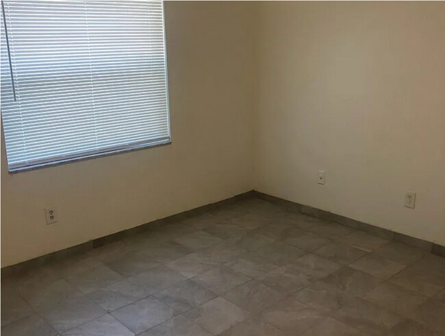 Building Photo - 109 Fiesta Cir