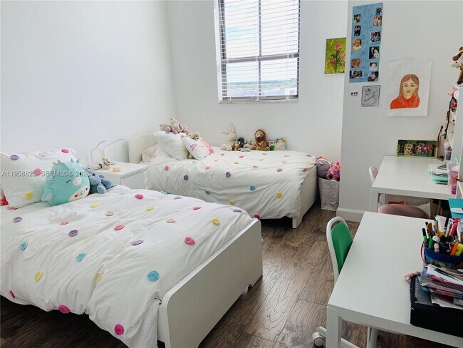 Building Photo - 8395 SW 73rd Ave