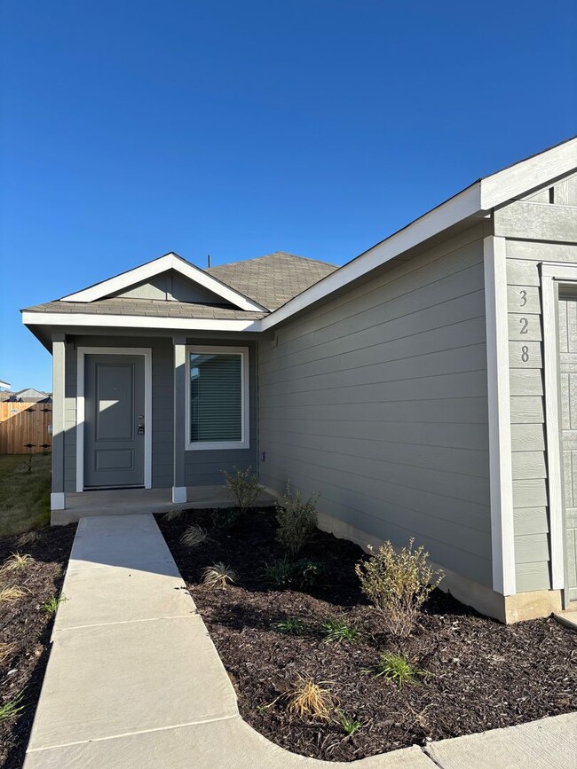 Building Photo - 3 Bedroom 2 Bathroom Jarrell Home