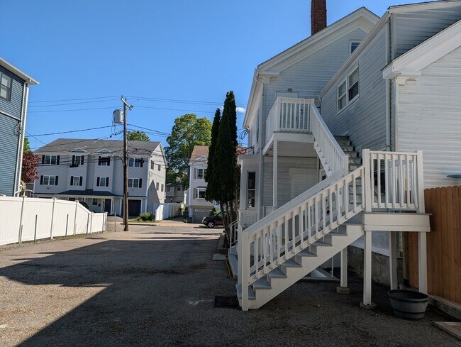 Building Photo - 14 Wadsworth Ave