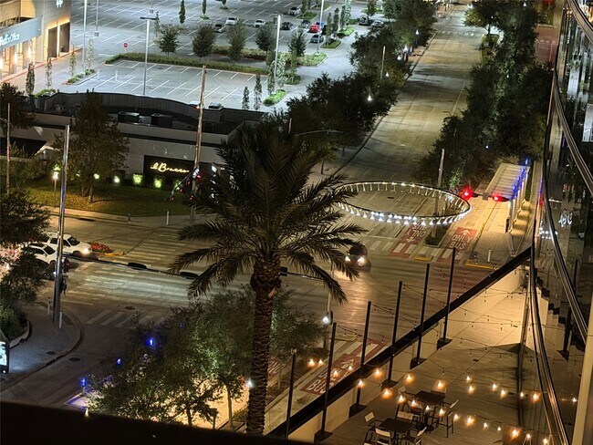 Building Photo - 1600 Post Oak Blvd