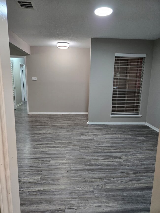 Building Photo - 1903 Riflewood Cir