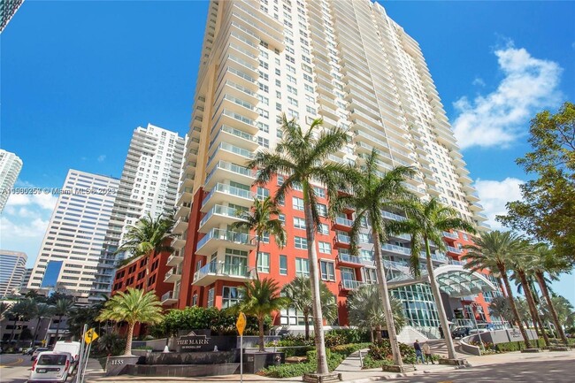 Building Photo - 1155 Brickell Bay Dr