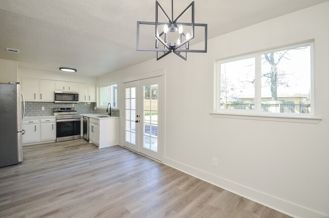 Building Photo - 4434 McCleester Dr