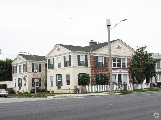 Primary Photo - 9600 Olympic & 401-409 S. Peck Dr