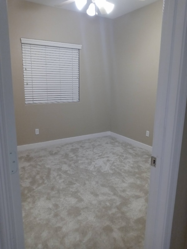 Building Photo - 41092 N Salix Dr
