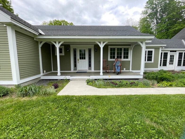 Building Photo - 47 Lower Cemetery Rd