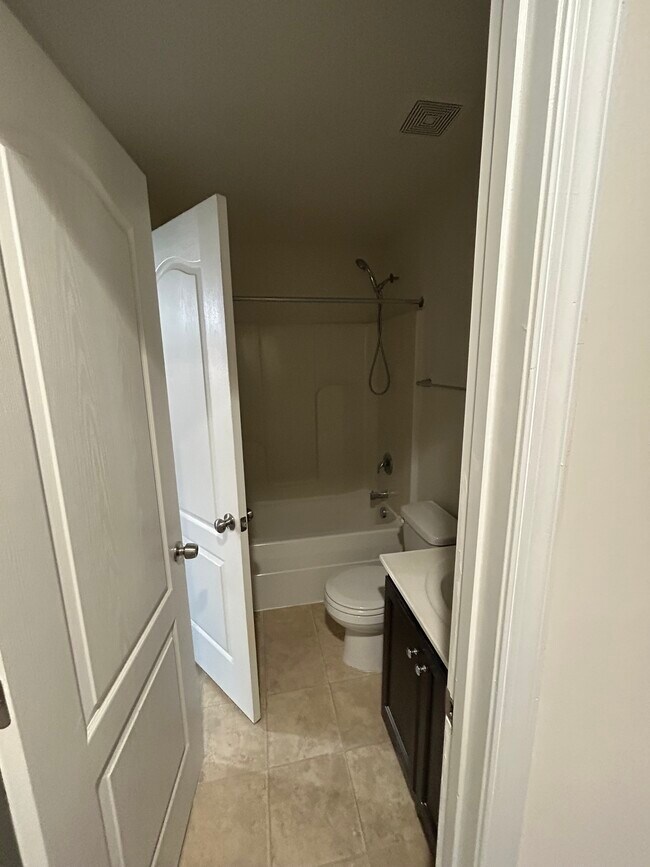 Building Photo - 7125 Durrette Rd