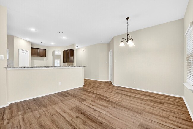 Building Photo - 217 Rugby Ln