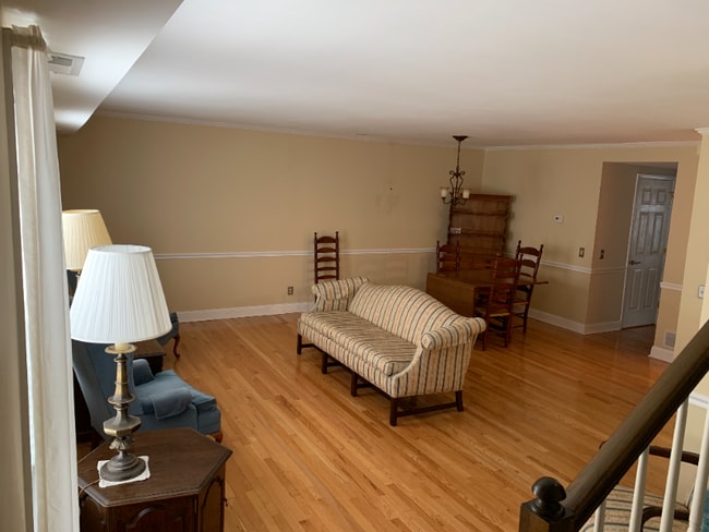 Building Photo - 147 E 3rd St