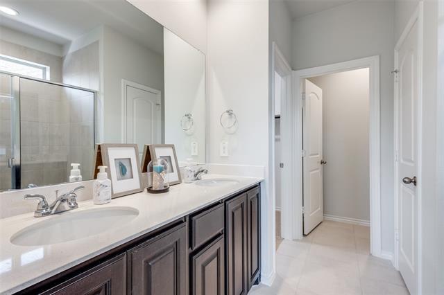 Building Photo - 3321 Celestial Ln