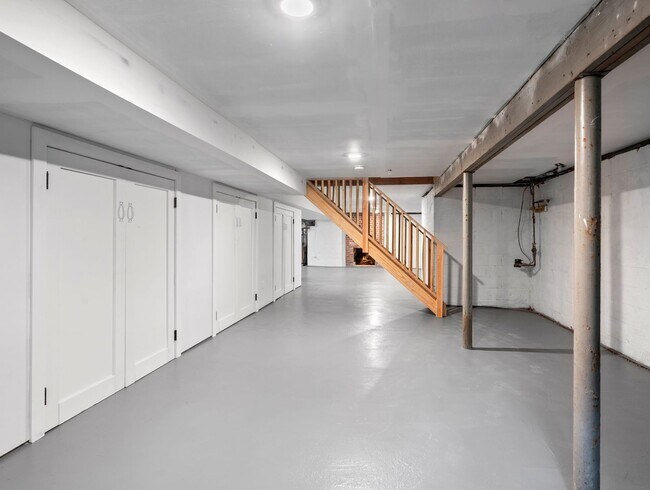 Building Photo - Modern Farmhouse 3 Bedroom 3.5 Bathroom