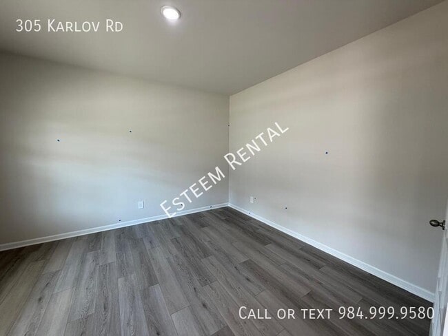 Building Photo - 305 Karlov Rd