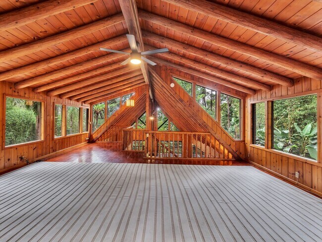 Building Photo - 3 bedrooms 2 bathroom with a large Loft for generational living + storage shed
