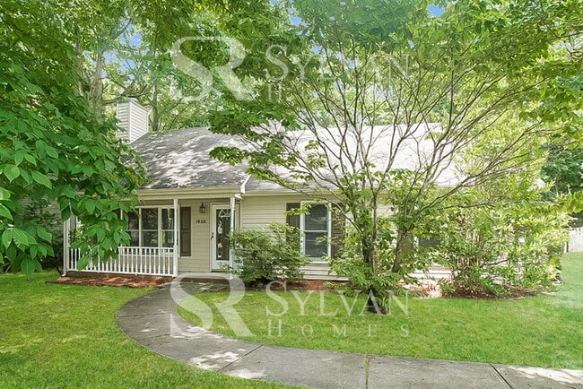 Building Photo - Living where You Love is Good for your Heart!