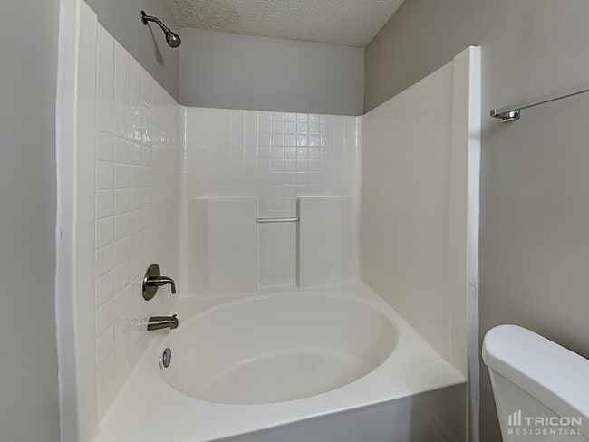 Building Photo - 12219 Stewarts Crossing Dr