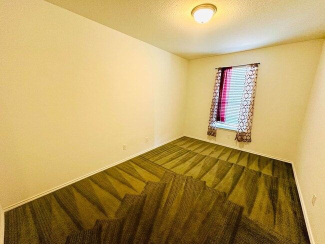 Building Photo - Your Dream Awaits! A Charming 4 bedroom 2....