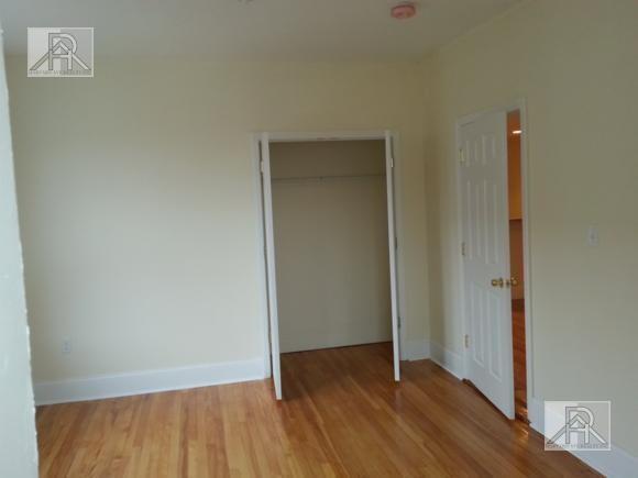 Building Photo - 3 bedroom in Brookline MA 02446