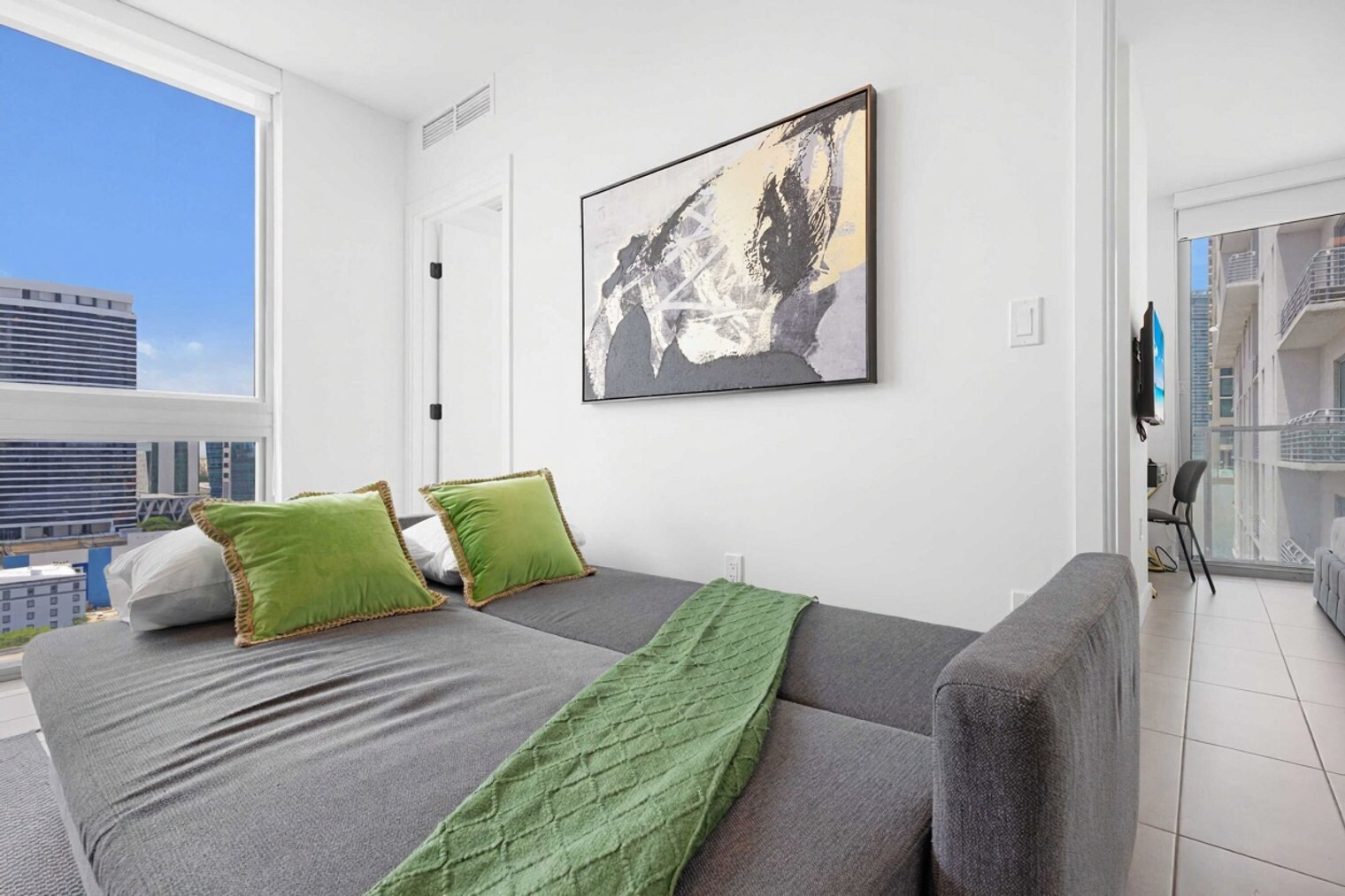 Building Photo - 227 NE 2nd St