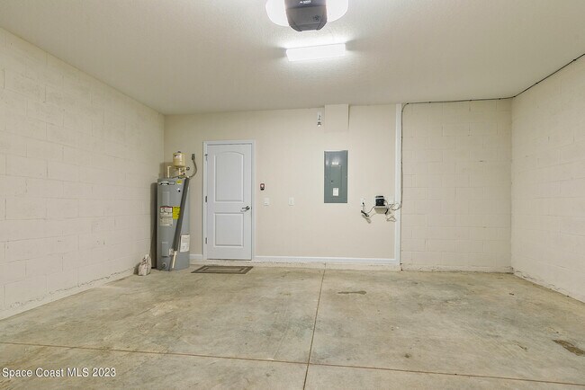 Building Photo - 59 Montecito Dr