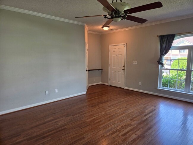 Building Photo - 2607 Quail Ridge Ln SW