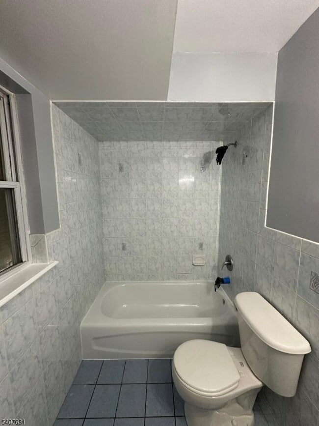 Building Photo - 28 Branford St