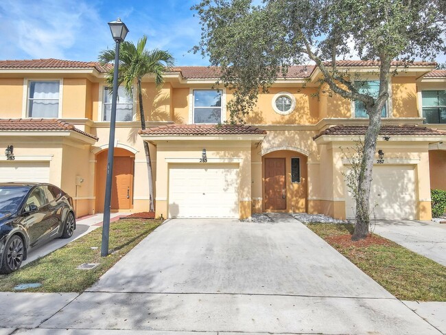 Building Photo - River Bluff Lane, Royal Palm Beach, FL 334...