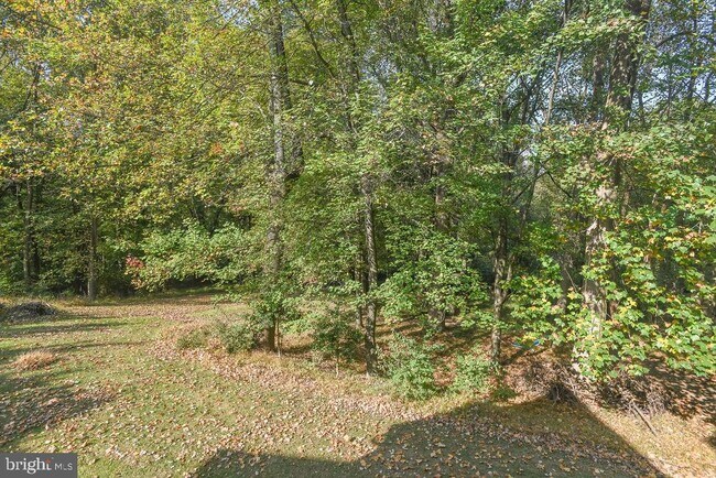 Building Photo - 205 Dangina Dr