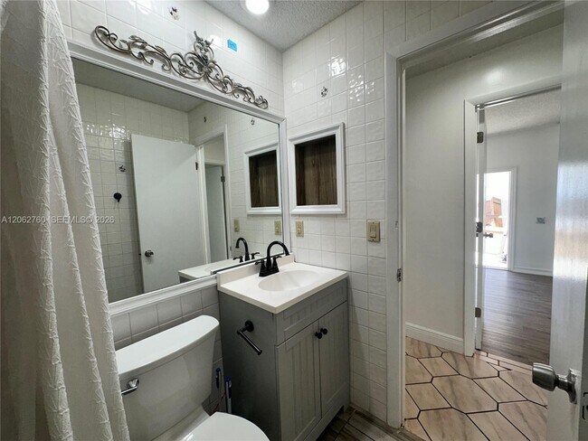 Building Photo - 17843 NW 63rd Ct