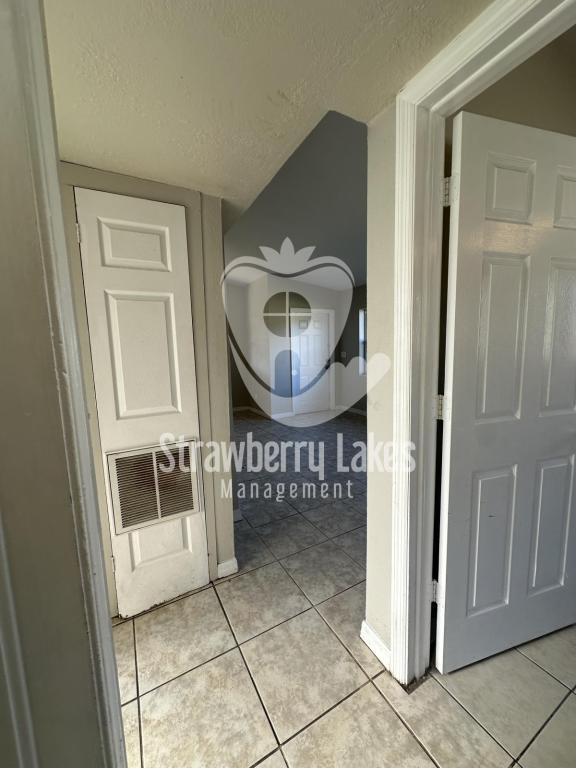 Building Photo - 2816 Dixie Rd