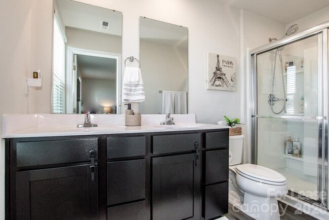 Building Photo - 177 Crownpiece St