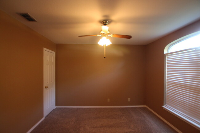 Building Photo - Coming Soon! Beautiful 3 Bedroom in Whiteh...