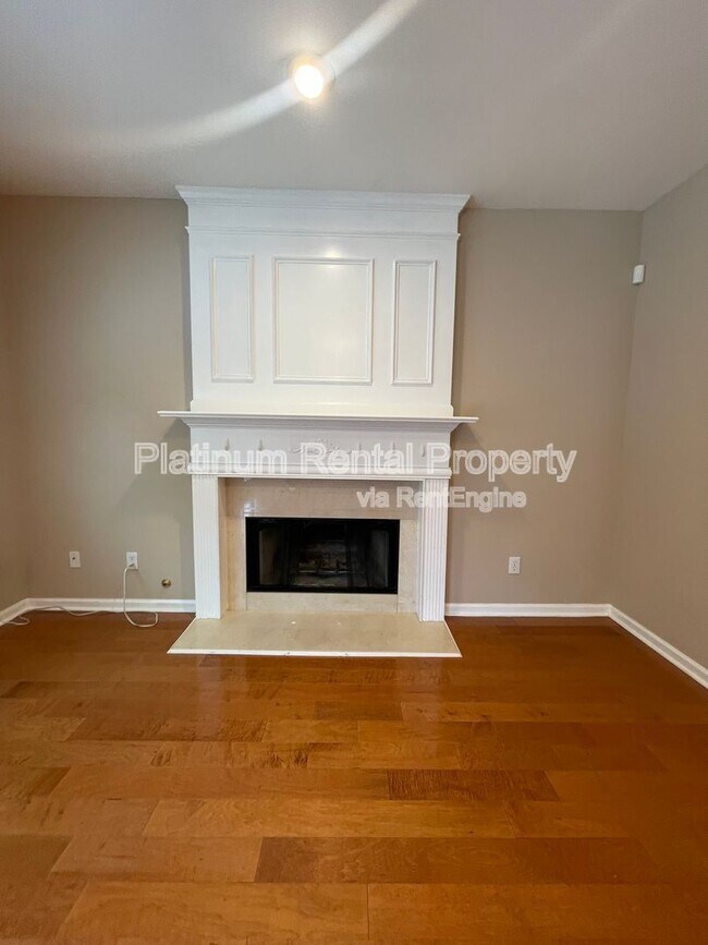 Building Photo - 4916 Durley Ln SE