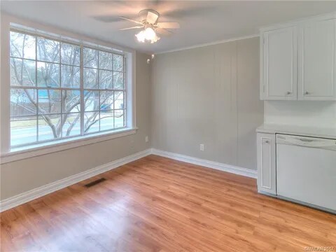 Building Photo - 501 Ratcliff St