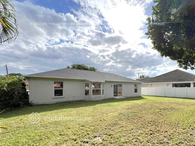 Building Photo - 5953 NW Brenda Cir