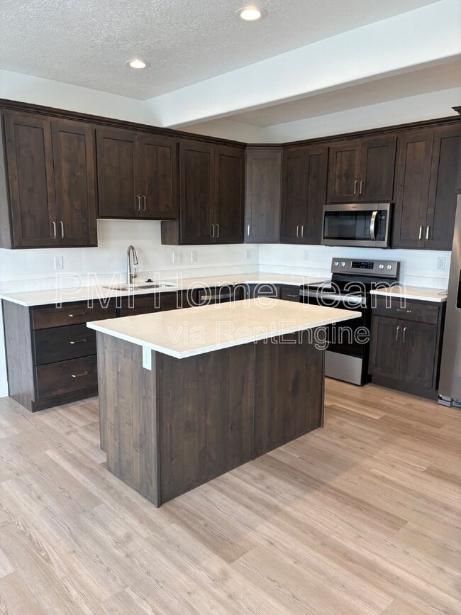 Building Photo - 618 W Cozy Ln
