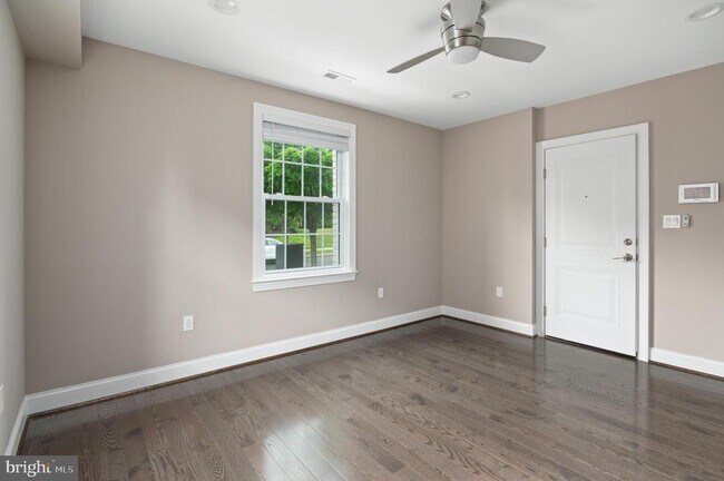 Building Photo - 2215 40th St NW