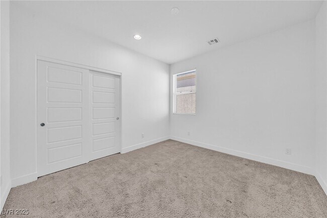 Building Photo - 4287 Paragon Highlands Ave