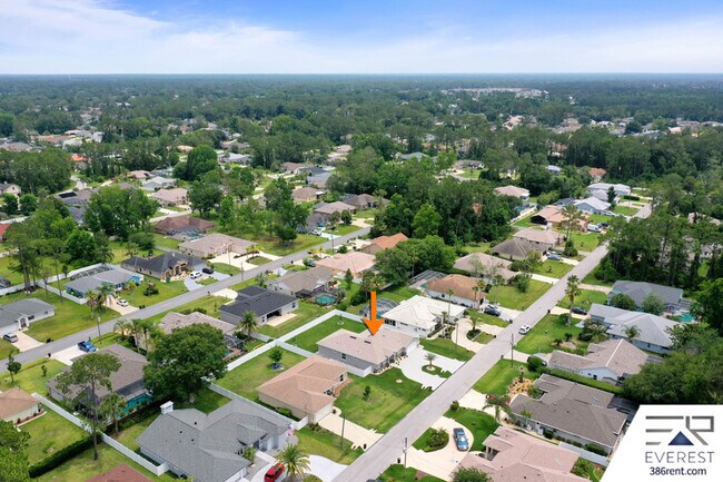 Building Photo - 22 Woodlyn Ln